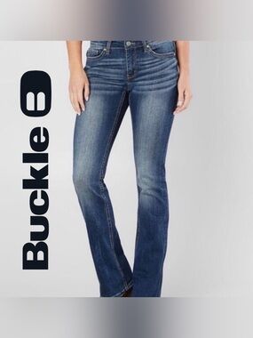 Buckle's BKE Payton Mid Rise Boot Cut Jeans With Whiskering Details Size 27L